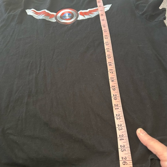 Marvel the Falcon and winter Soldier T shirt - Picture 6 of 6